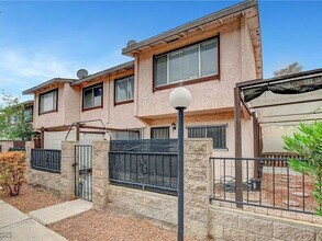 Building Photo - 4339 Spencer St