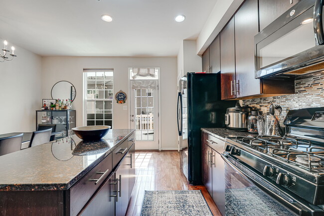 Building Photo - 3717 Commodore Joshua Barney Dr NE