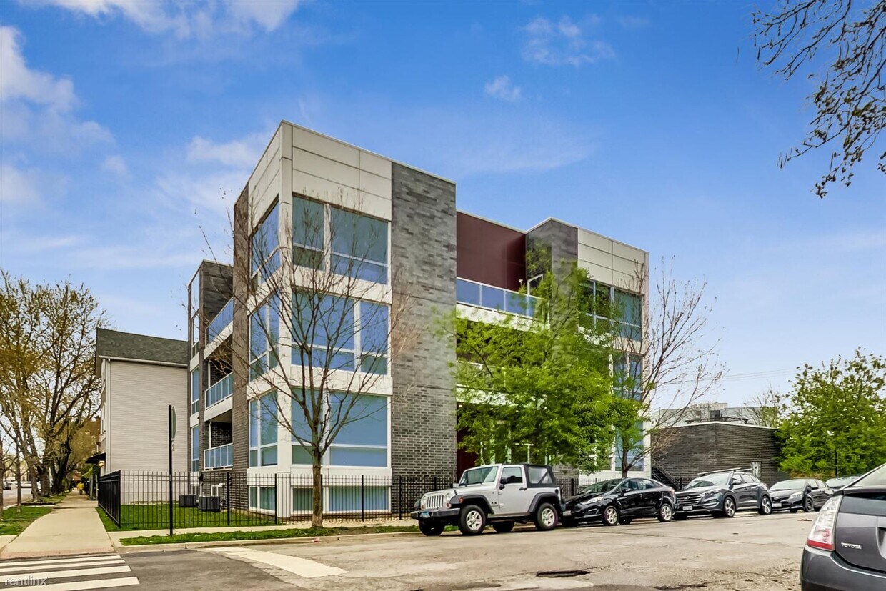 2 br, 2 bath - 2233 N Washtenaw Ave # 2S - 2 br, 2 bath  - 2233 N Washtenaw Ave # 2S