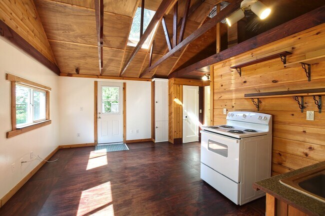 Foto del edificio - Cozy Cabin on Camano!~