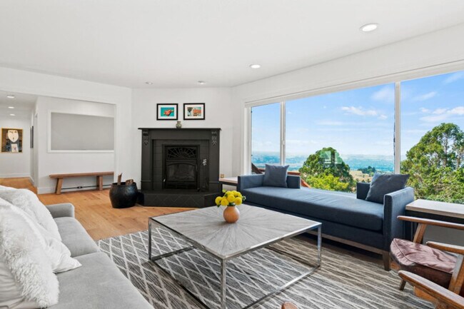 Foto del edificio - 6864 Eagle Ridge Rd