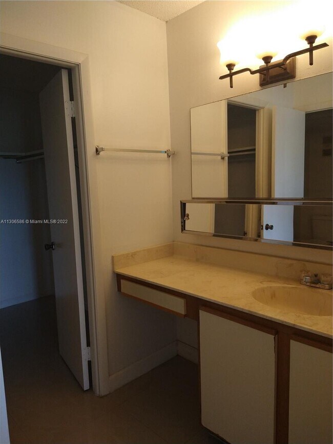 14850 Naranja Lakes Blvd Unit B4A, Homestead, FL 33032 Condo for Rent