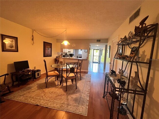 Foto del edificio - 9433 Harbor Greens Way