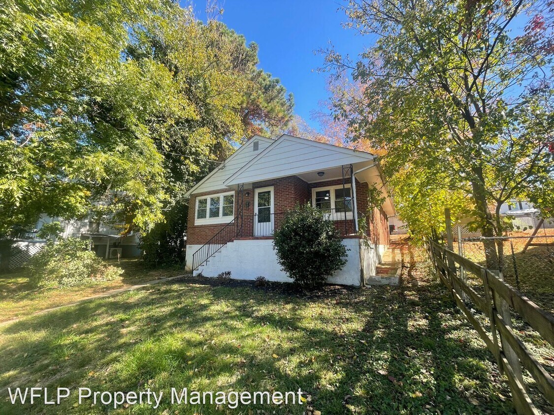 3 br, 1 bath House 2712 Memorial Avenue House Rental in Lynchburg