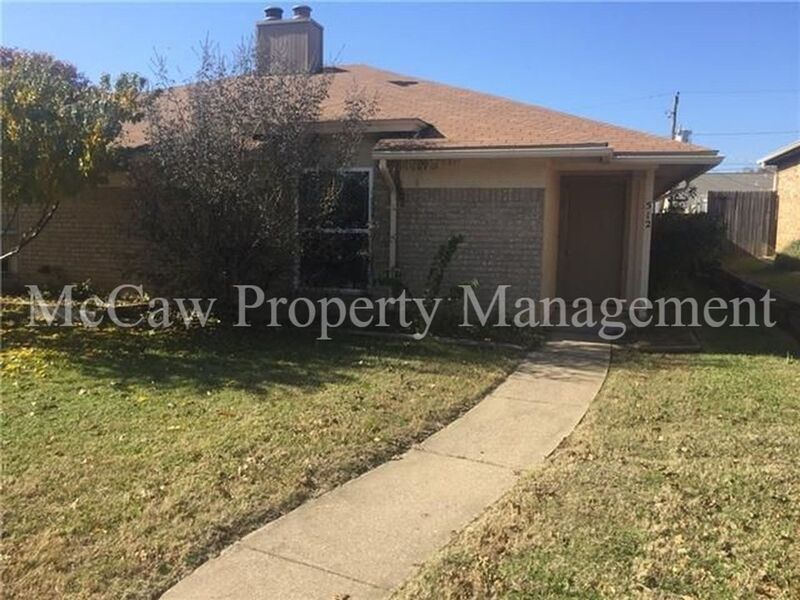 512 Guerin Dr, Arlington, TX 76012 House Rental in Arlington, TX