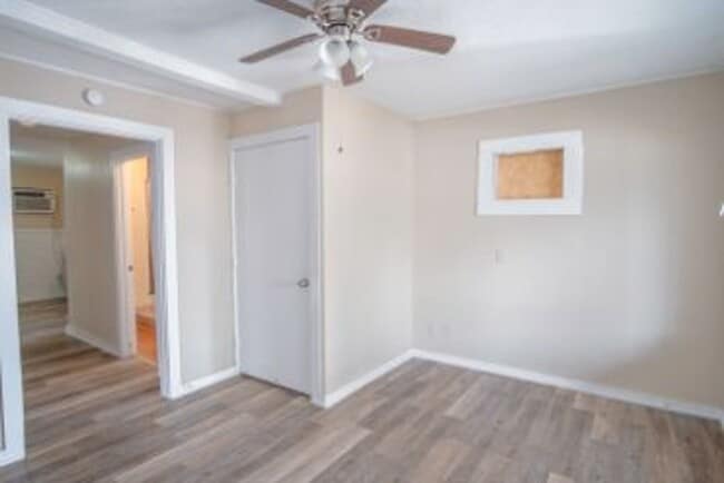 Foto del edificio - 342 Vine St