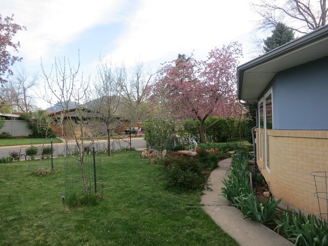 Photo - 1965 Grape Avenue House