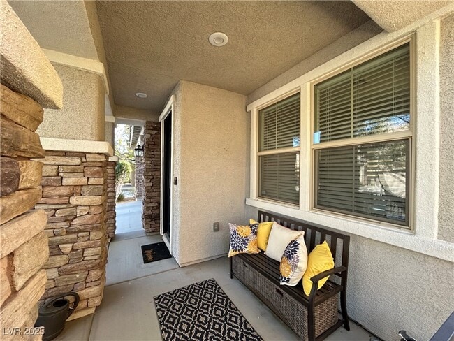 Building Photo - 5553 Fairmeade Way