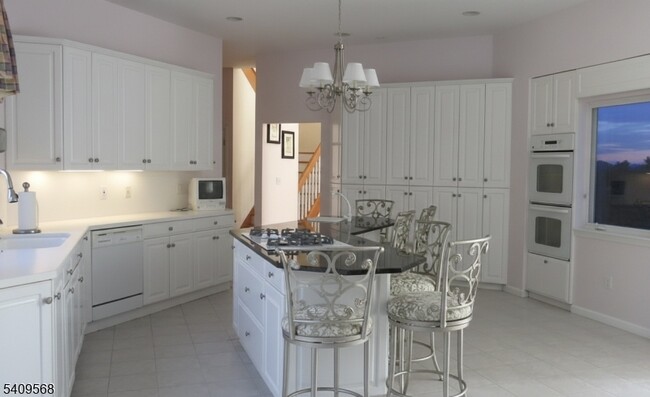 Foto del edificio - 78 N Mitchell Pl