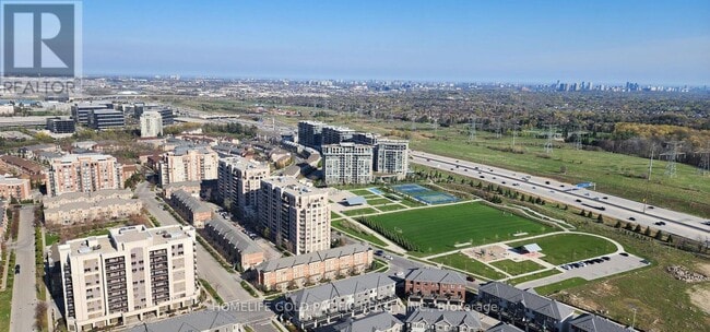 Photo du bâtiment - 12 Gandhi Ln