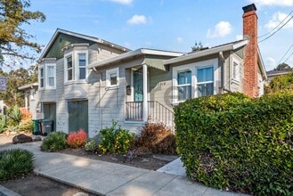 Building Photo - 5914 Mauritania Ave