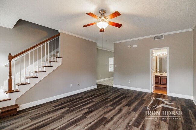 Building Photo - 393 Old Epps Bridge Rd