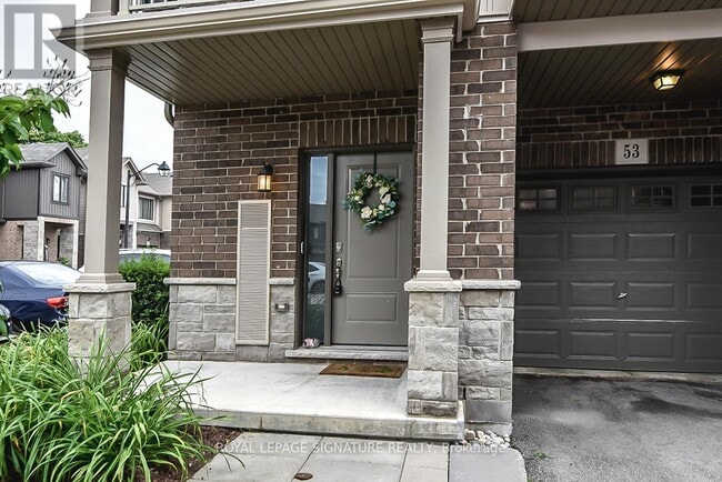 Photo du bâtiment - 377-377 Glancaster Rd