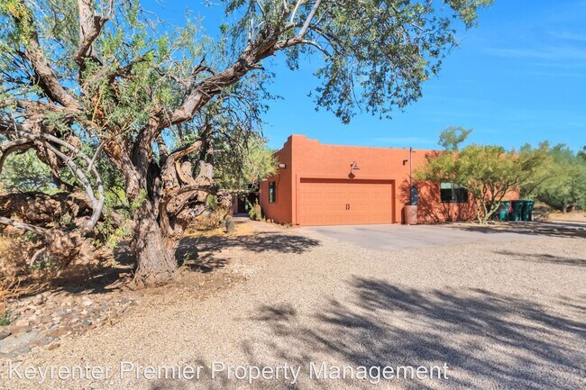 Building Photo - 4 br, 2 bath House - 6324 E. Morning Vista Ln