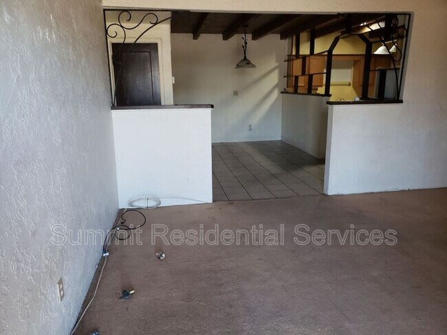 Foto del edificio - 3026 E Alta Vista St