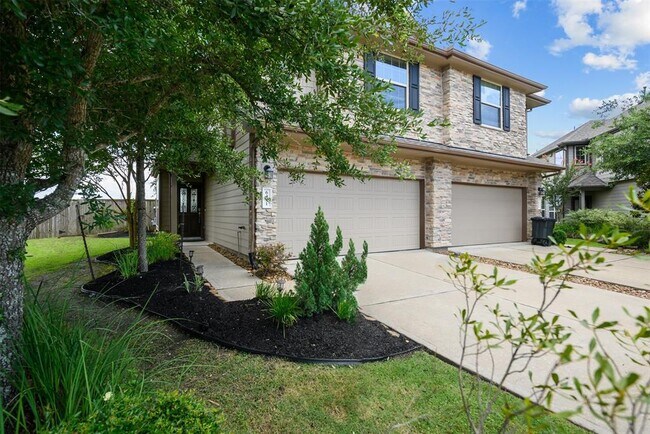 Building Photo - 6491 Calgary Woods Ln