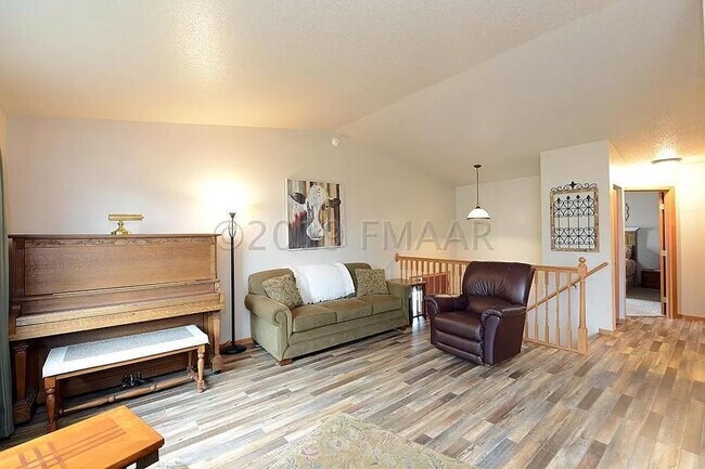 Foto del edificio - 2565 Amber Valley Ct