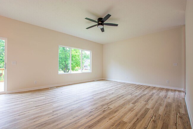 Foto del edificio - 7118 N 79th Ct