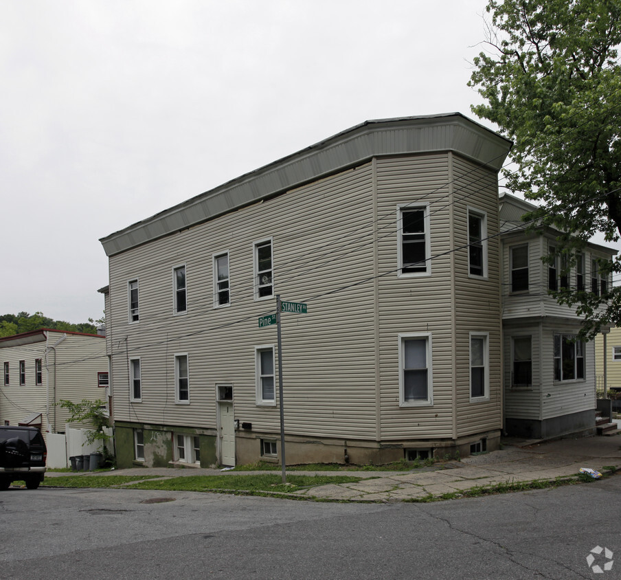 Primary Photo - 53 Pine St