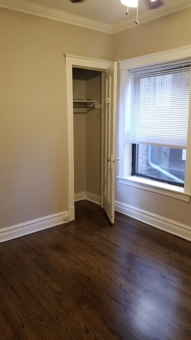 Foto del edificio - 628 W Surf St