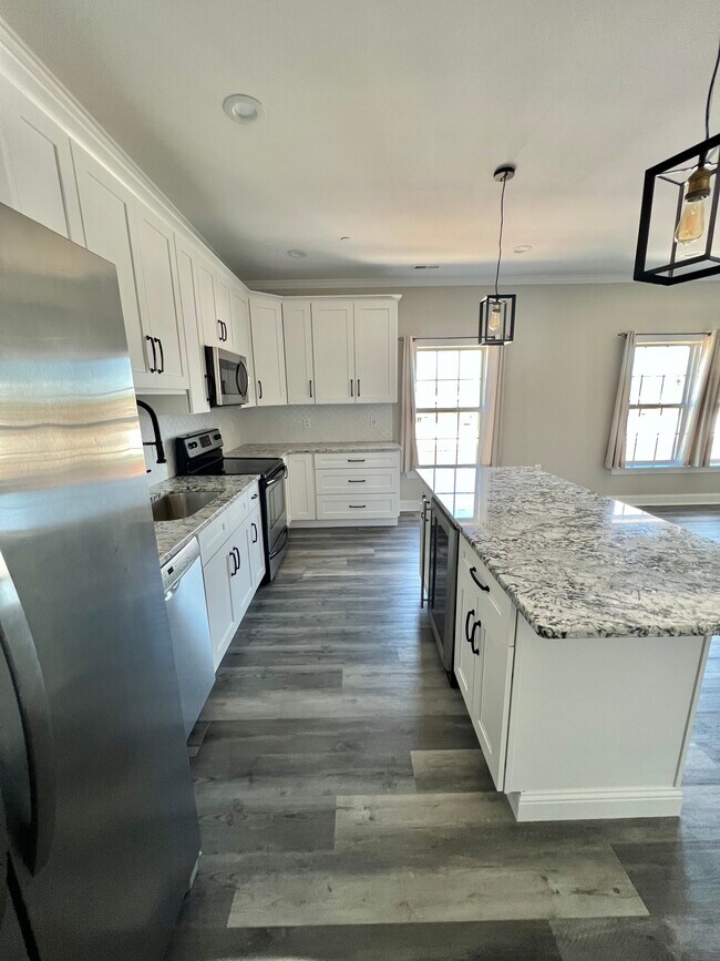 204 Mill St Unit 403, Bristol, PA 19007 Condo for Rent in Bristol, PA