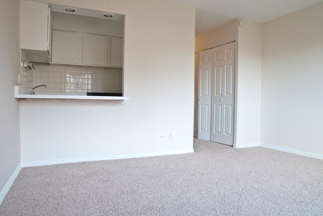 Foto del edificio - 536 W Addison St