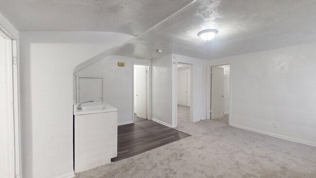 Foto del edificio - 3863 E 154th St