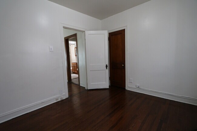 Foto del edificio - 12036 S Perry Ave
