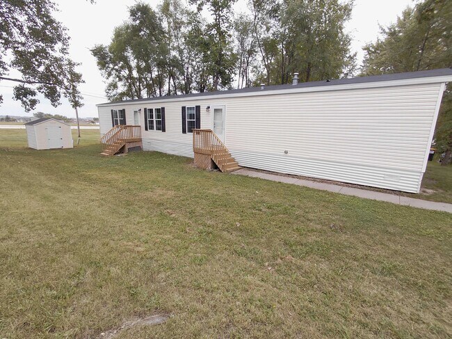 Foto del edificio - 2112 Bluebird Terrace NW