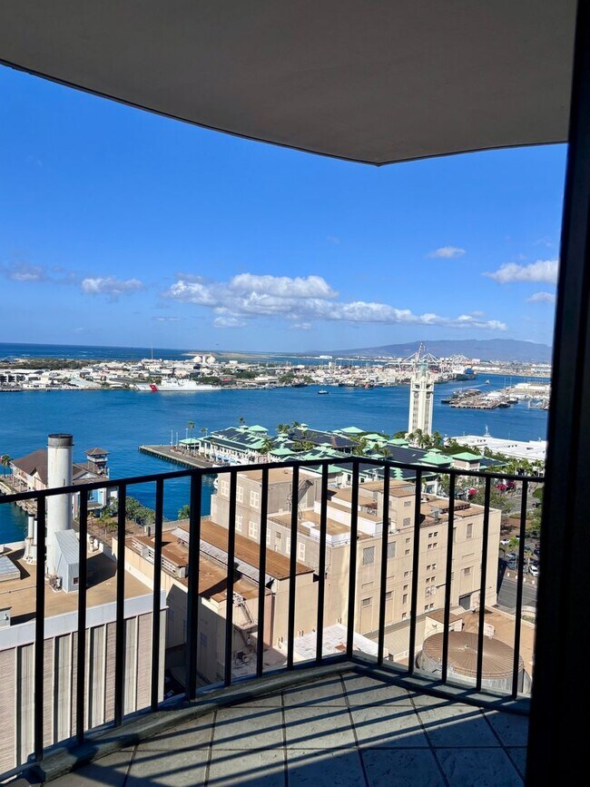 Foto del edificio - Available Now | 2 Bedroom, 2 bathroom, 1 a...