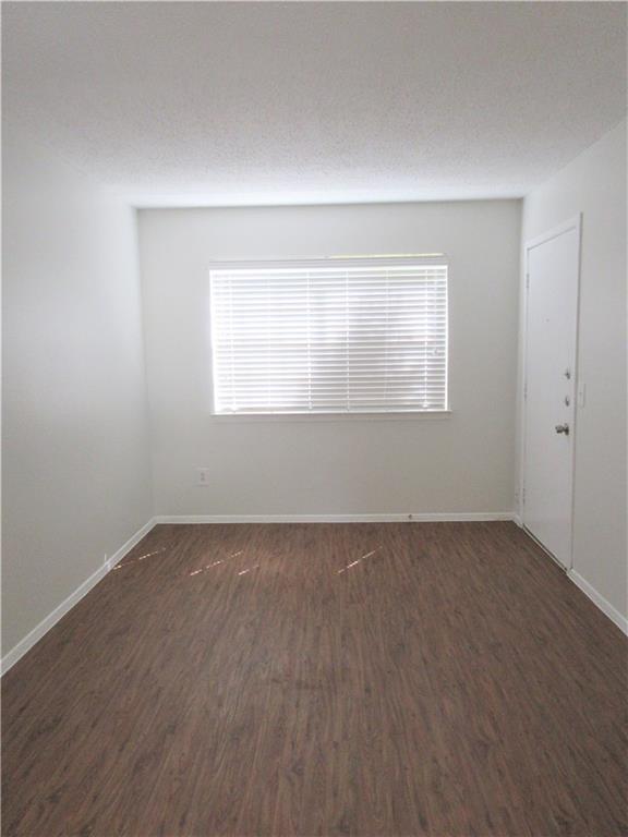 Foto del edificio - 2602 Penny Ln