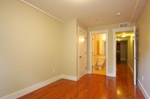 Bedroom - 55 Manchester St