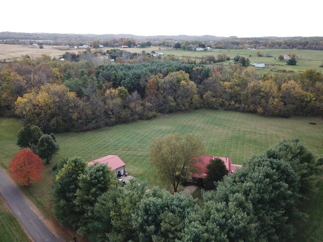 Building Photo - 4841 Julian Rd SW