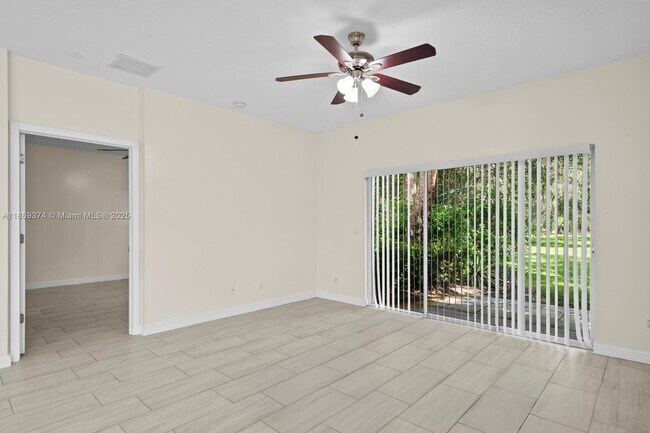 Foto del edificio - 2700 Creekside Dr