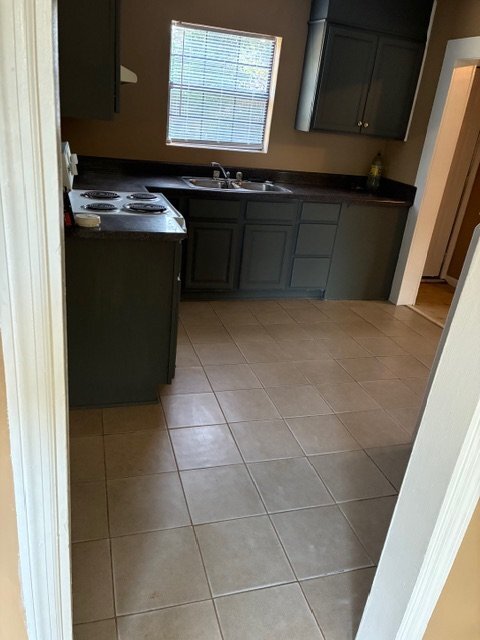 Building Photo - 1930 Williams Dr