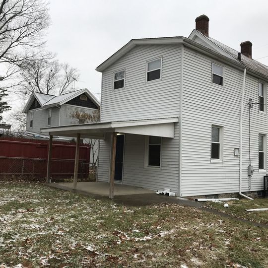 Building Photo - 1801 Compton Rd