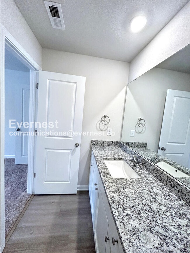 Foto del edificio - 2172 Willow Gln Dr