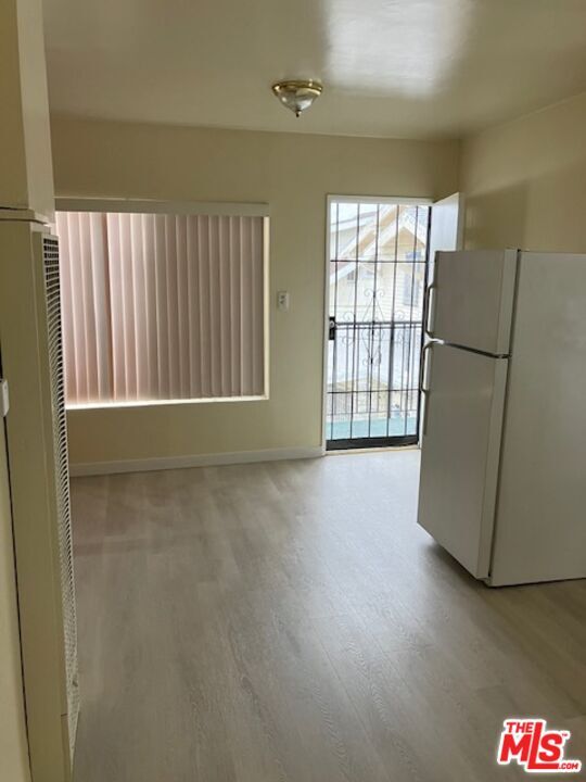 Foto del edificio - 910 S Kingsley Dr