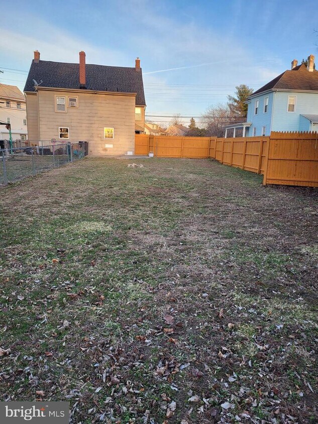 114 Main St, Mantua, NJ 08051 House for Rent in Mantua, NJ