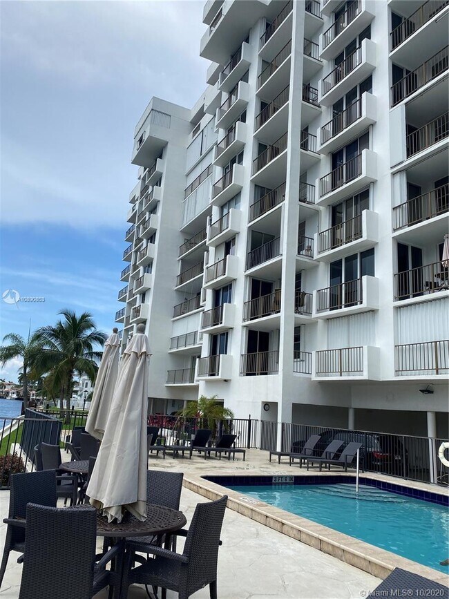 1609 N Riverside Dr Unit 606, Pompano Beach, FL 33062 Condo for Rent