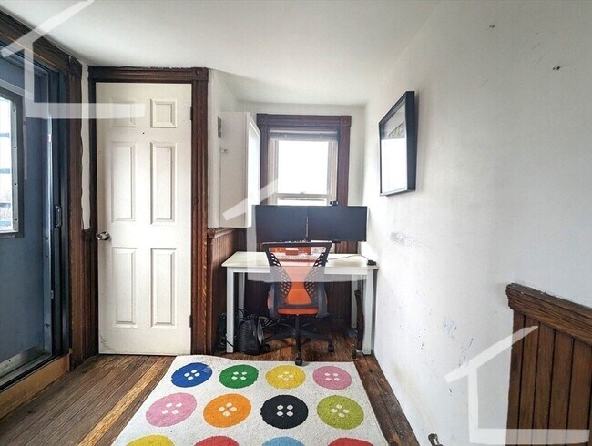 Foto del edificio - Nice Brookline 3 bed