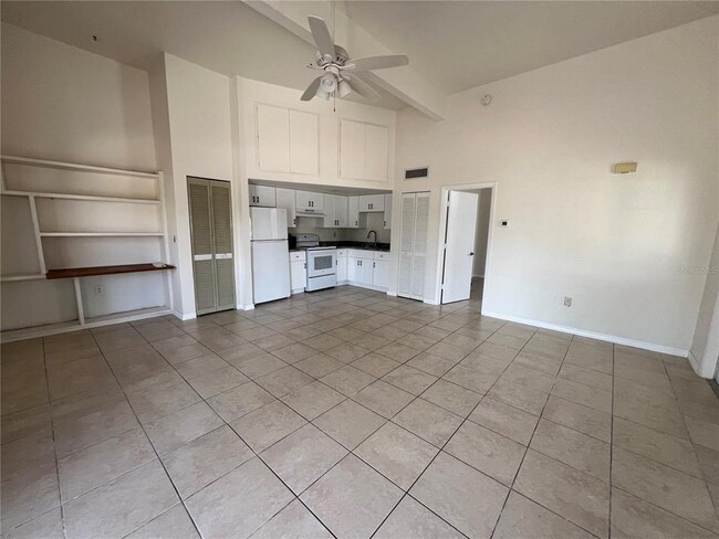 Building Photo - 215 Goldstein St