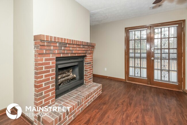 Foto del edificio - 5297 Brentwood Rd