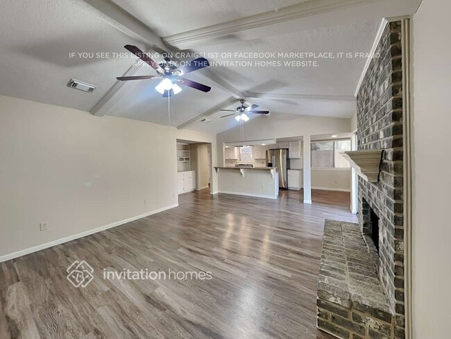 Building Photo - 2239 Middle Creek Dr