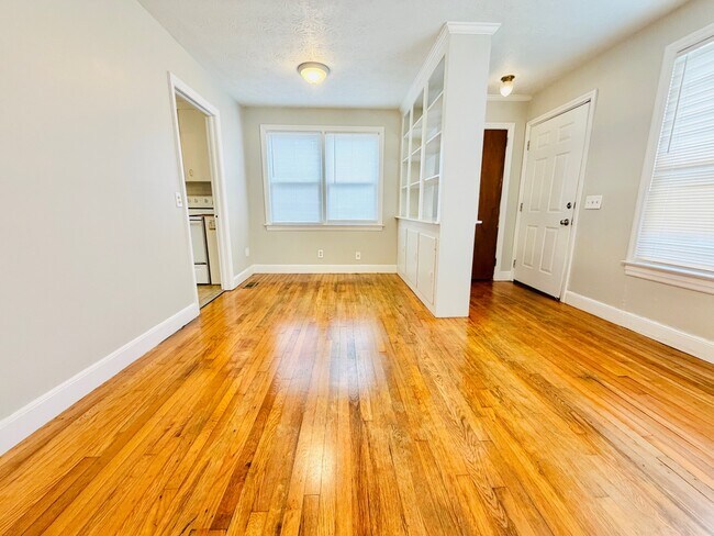 Foto del edificio - 1642 Oak St