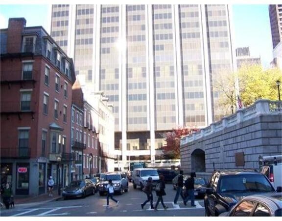 Building Photo - 14-16 Derne St