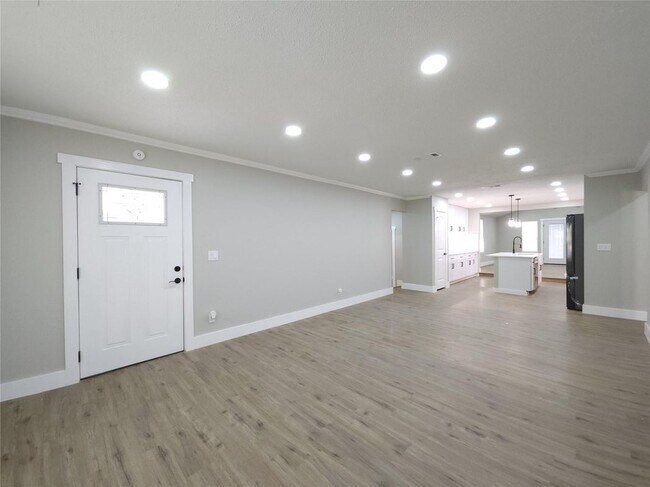 Foto del edificio - 7039 Bates St