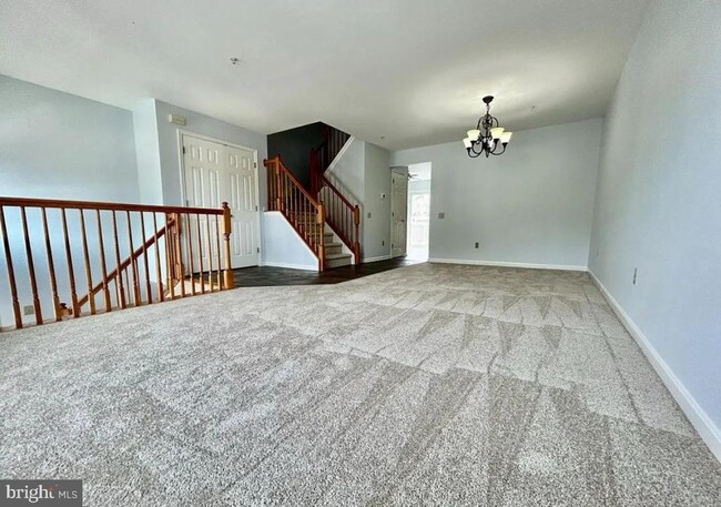 Building Photo - 8807 Briarcliff Ln