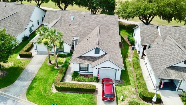 Building Photo - Beautiful 3/2 Villa