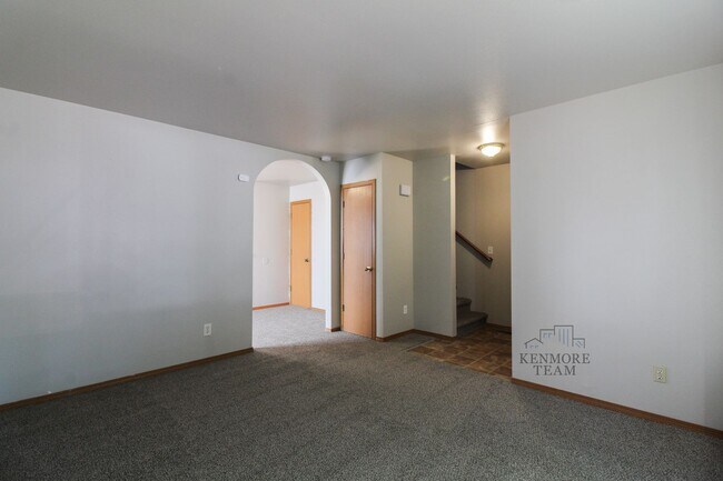 Foto del edificio - 825 S Elm St